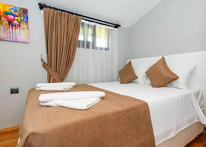 Sarnic - Stone With Private Pool For 6 Guests In Kayakoey, فيلة